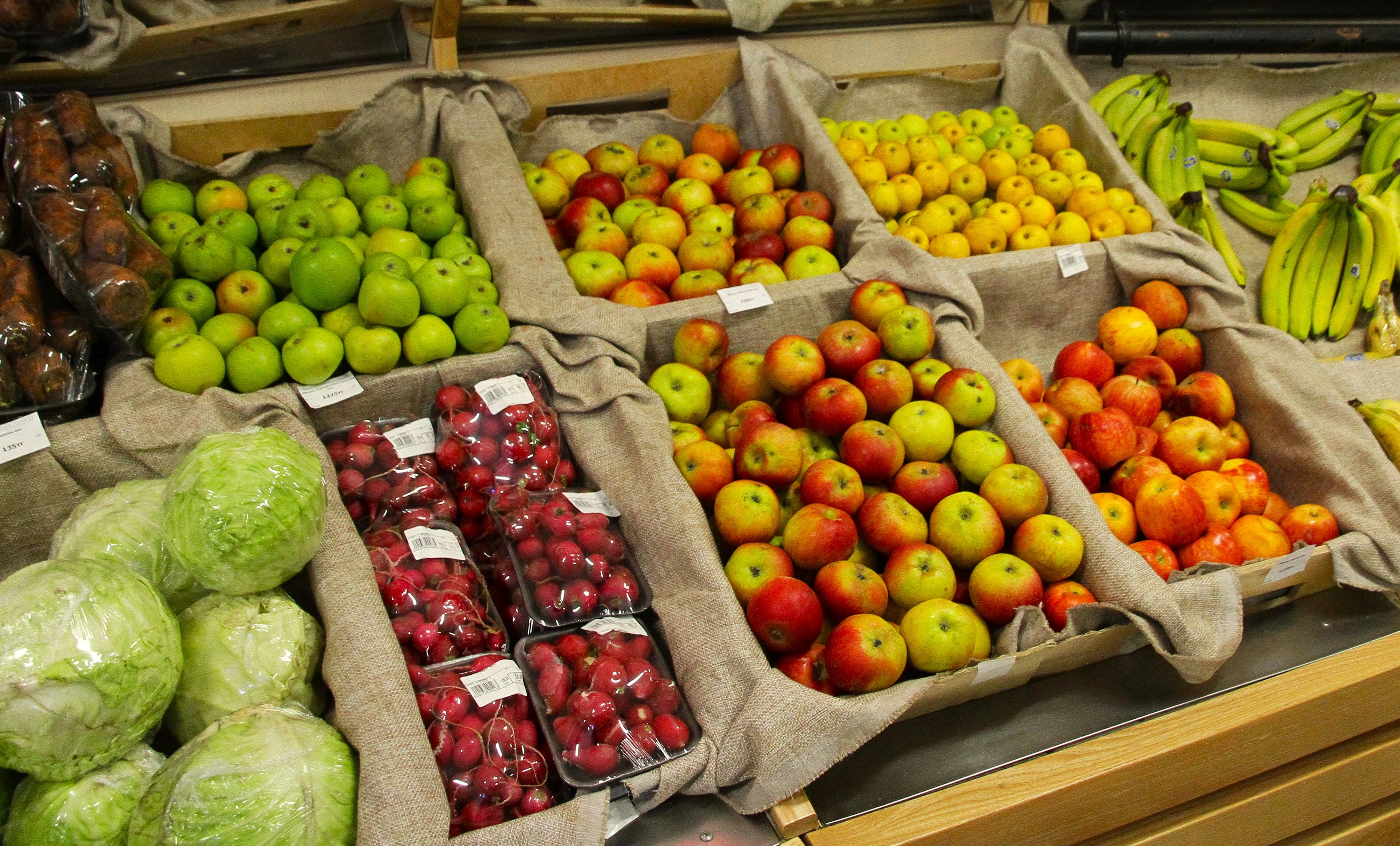 Қазақстанда үй жанындағы дүкендерде бағаларды бақылауды күшейтпек